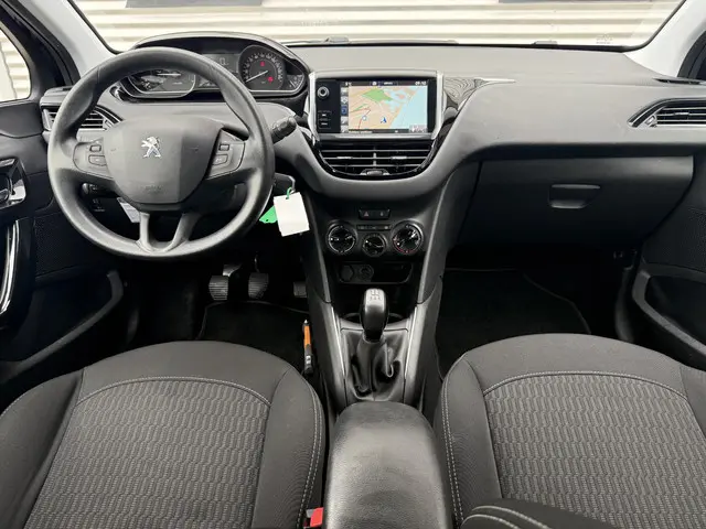 Peugeot 208 1.2 PureTech Blue Lion 2017 Benzine 29