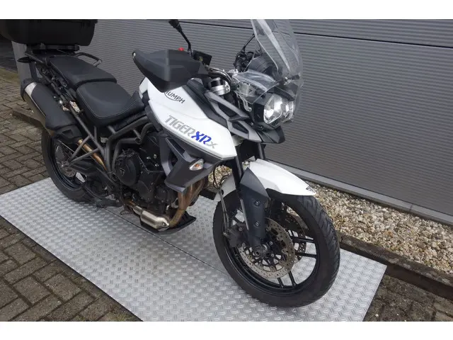 Triumph Tiger  800 XRX 2016 Benzine 6