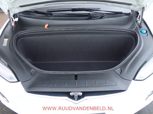 Tesla Model X 75D 2017 Elektrisch 30