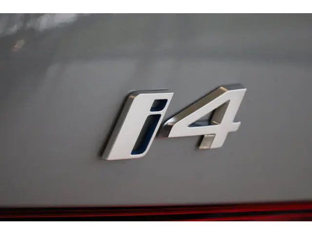 BMW i4 M50 2025 Elektrisch 25