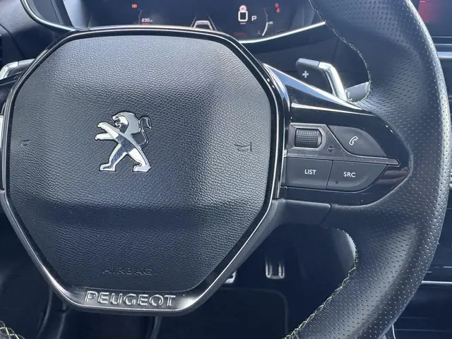 Peugeot 208 1.2 PureTech GT Pack 2019 Benzine 16