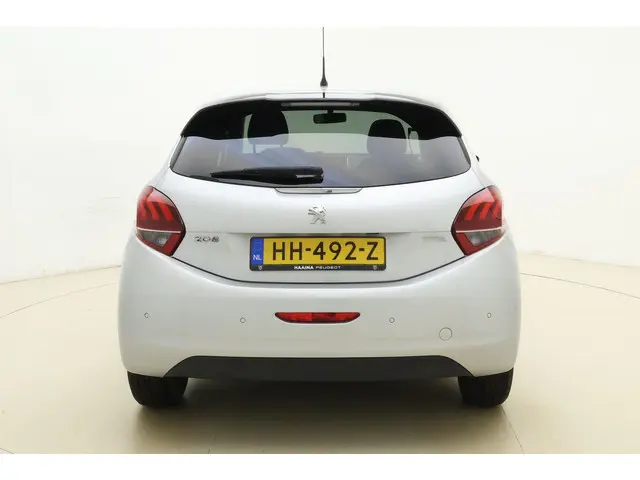 Peugeot 208 1.2 PureTech Urban Soul 2015 Benzine 11