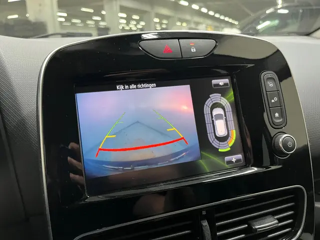 Renault Clio 0.9 TCe Bose 2018 Benzine 10