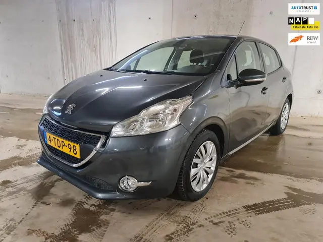Peugeot 208 1.2 VTi Envy 2014 Benzine