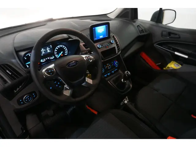 Ford Transit Connect 1.5 EcoBlue L2 Trend 2023 Diesel 12