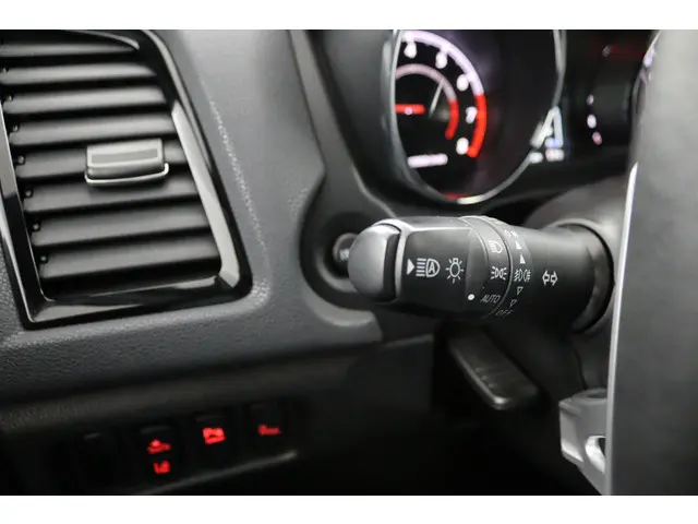 Mitsubishi ASX 2.0 Intense 2019 Benzine 36