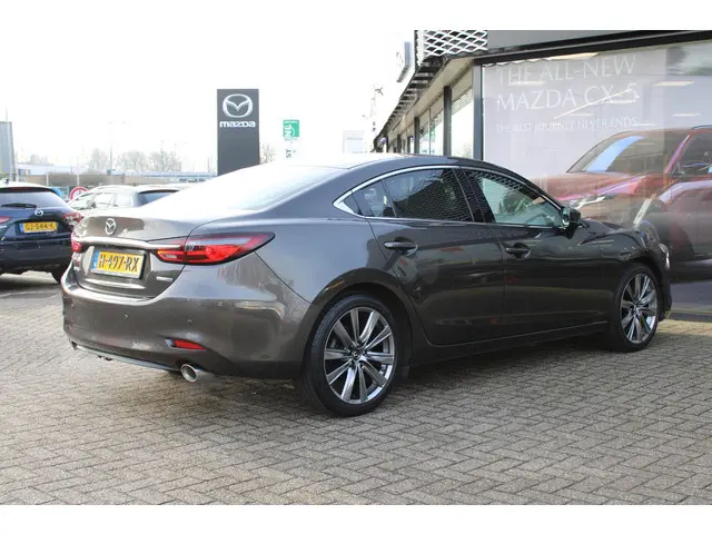 Mazda 6 Sedan 2.5 SkyActiv-G 194 Luxury 2020 Benzine 6