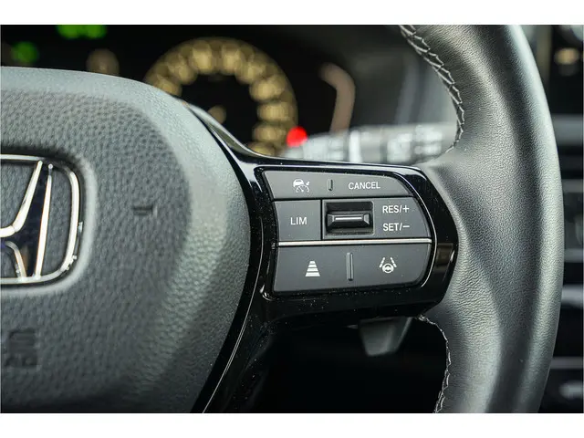 Honda Civic 2.0i e:HEV SPORT 2023 Hybride Benzine 18