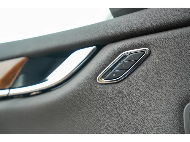Maserati Quattroporte 3.0 S Q4 2013 Benzine 23