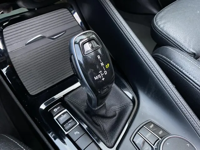 BMW X1 sDrive20i High Executive 2018 Benzine 19