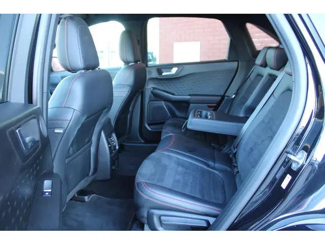 Ford Kuga 2.5 PHEV ST-Line X 2020 Hybride Benzine 30