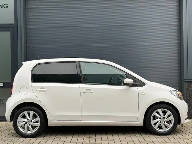 SEAT Mii 1.0 Style Sport 2013 Benzine 5