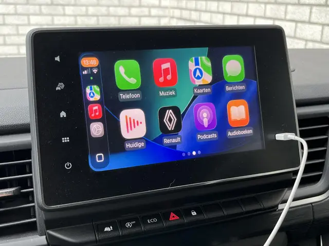 Renault Trafic 2.0 dCi 150 T29 L2H1 DC Luxe 2023 Diesel 42