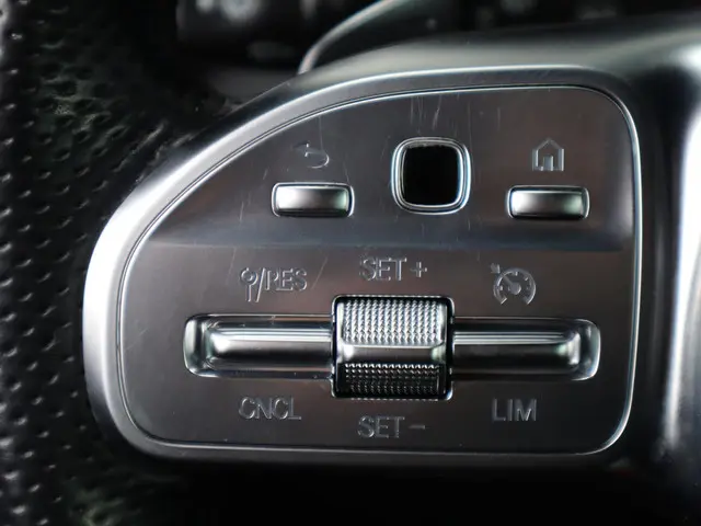 Mercedes-Benz GLC 300e 4MATIC 2020 Hybride Benzine 17