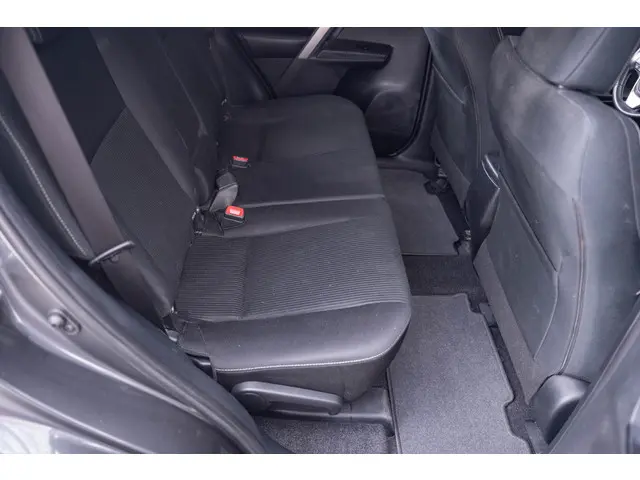 Toyota RAV4 2.2 D 150PK Edition 2015 Diesel 38