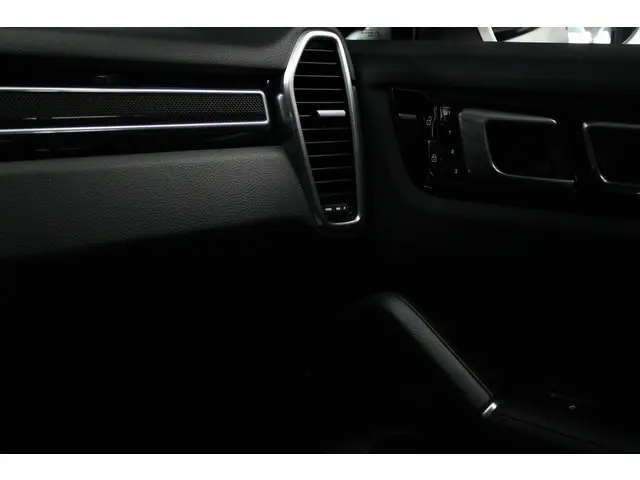 Porsche Cayenne Coupé 3.0 GT 2020 Benzine 35