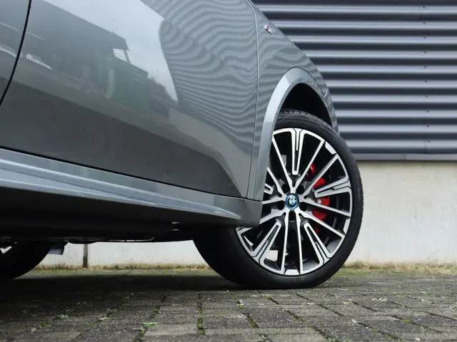 BMW iX2 eDrive20 2024 Elektrisch 7