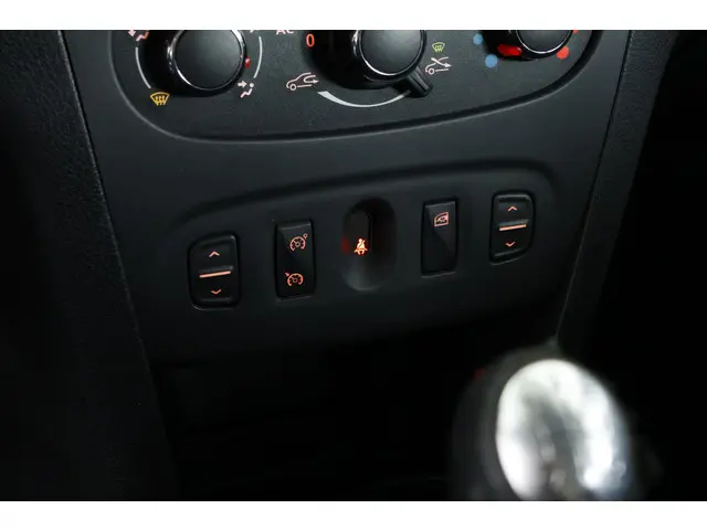 Dacia Sandero Stepway 0.9 TCe Lauréate 2013 Benzine 17