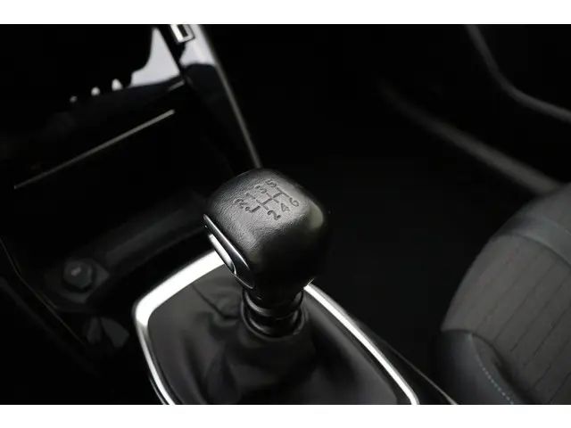 Peugeot 208 1.2 PureTech Allure Pack 2022 Benzine 23
