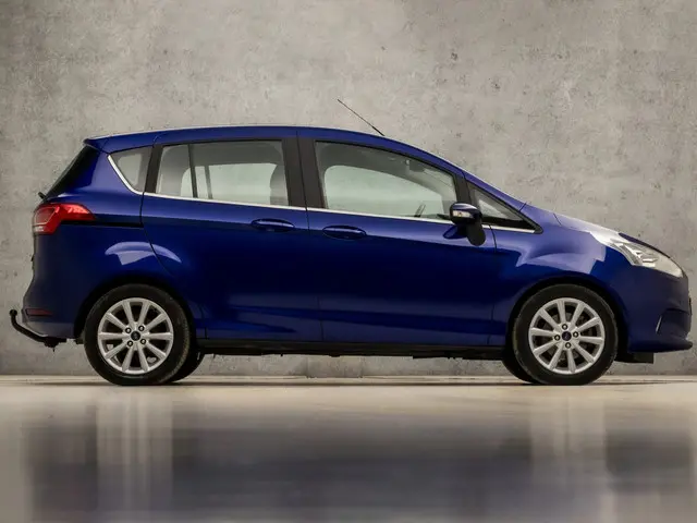 Ford B-MAX 1.0 EcoBoost Titanium Sport 2015 Benzine 4