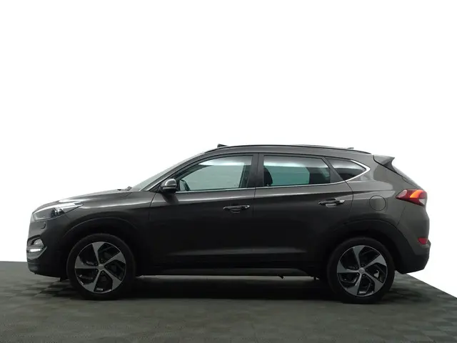 Hyundai Tucson 1.6 T-GDi Premium 4WD Aut- 2016 Benzine 35