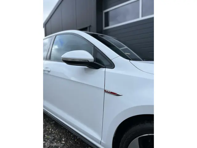 Volkswagen Golf GTI 2.0 TSI |GERESERVEERD 2016 Benzine 12