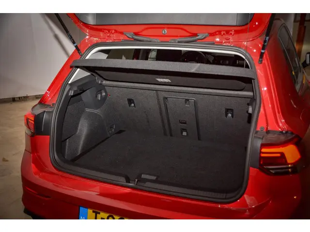 Volkswagen Golf 8 1.5 TSI Life Business 2022 Benzine 9