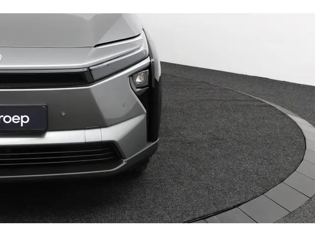 Toyota bZ4X Dynamic 73 kWh 2025 Elektrisch 35