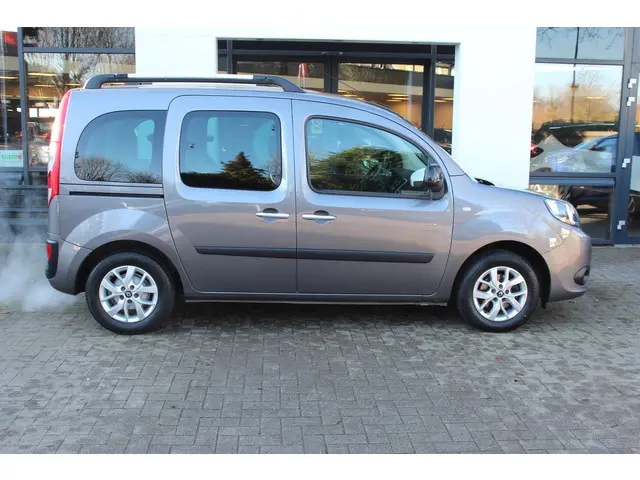 Renault Kangoo Family 1.2 TCe 115 pk Limited 2018 Benzine 6