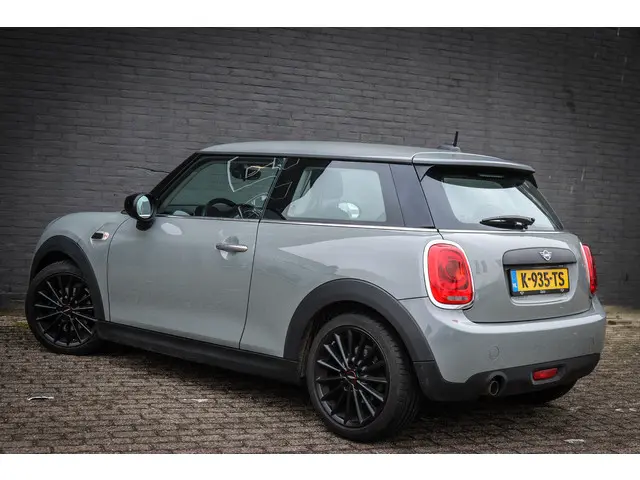 MINI One Mini 1.5 First Salt 2021 Benzine 2