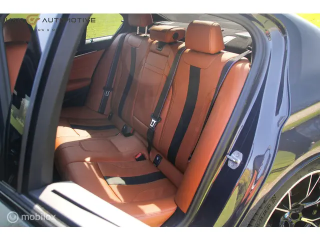 BMW M5 5-serie Competition 2020 Benzine 42