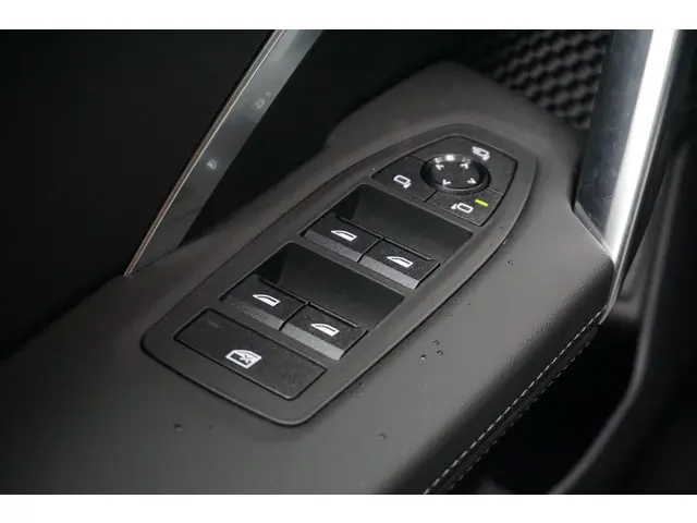 BMW iX1 eDrive20 67 kWh 2025 Elektrisch 34