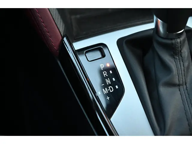 Mazda CX-3 SkyActiv-G 120 automaat GT-M 2015 Benzine 34