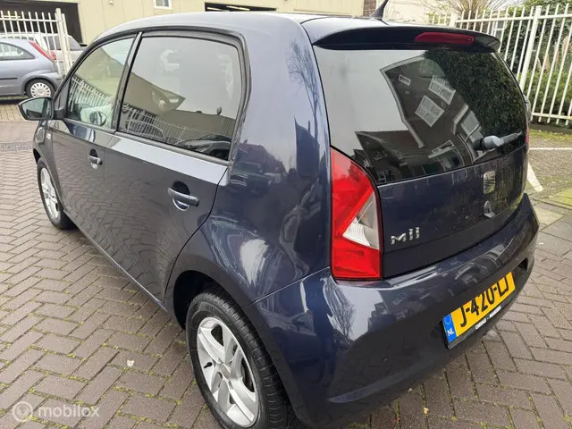 SEAT Mii 1.0 Style 2012 Benzine 4