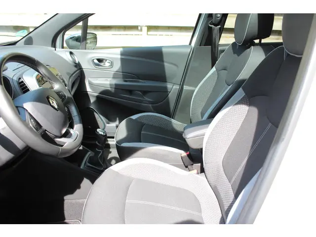 Renault Captur 1.2 TCe Bose 2017 Benzine 5