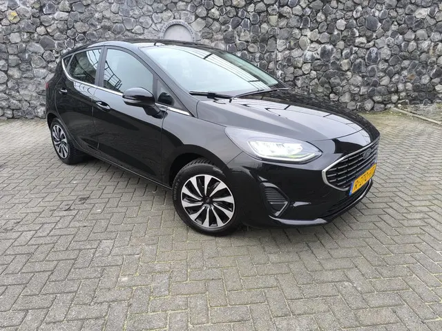 Ford Fiesta 1.0 EcoBoost Hybrid Titanium 2022 Benzine 8