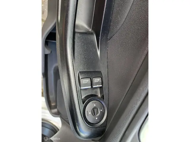 Ford Fiesta 1.0 Ambiente 2015 Benzine 24