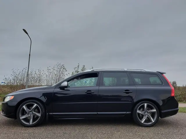 Volvo V70 1.6 T4 R-Design. TREKHAAK! 2012 Benzine 3