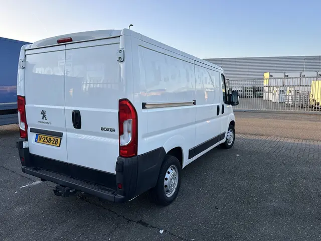 Peugeot Boxer 435 2.0 BlueHDI L2H1 Premium 2019 Diesel 5