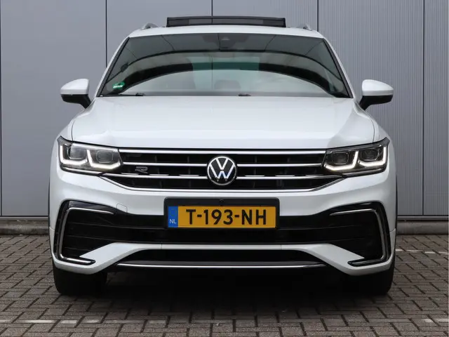 Volkswagen Tiguan Hybrid R-Line 2023 Hybride Benzine 7