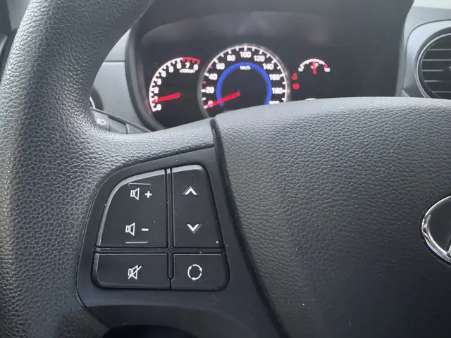 Hyundai i10 1.0i Comfort 2018 Benzine 8