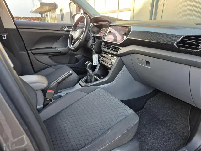 Volkswagen T-Cross 1.0 TSI Life 2019 Benzine 9