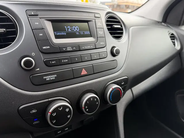 Hyundai i10 1.0i Comfort RIJKLAARPRIJS! 2018 Benzine 14