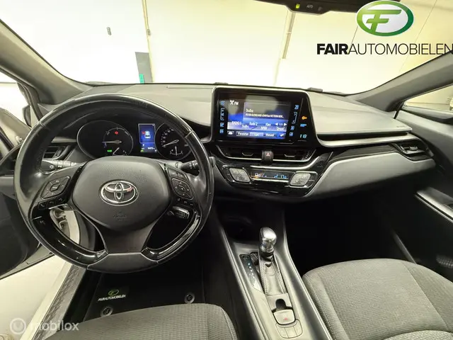 Toyota C-HR 1.8 Hybrid Executive 2018 Hybride Benzine 4