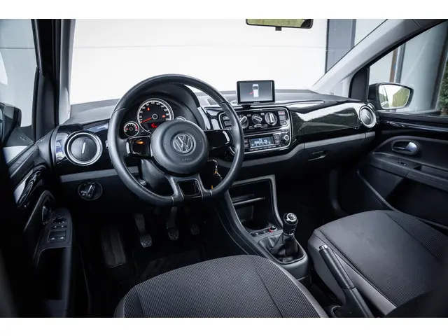 Volkswagen up! 1.0 high up! 2015 Benzine 42