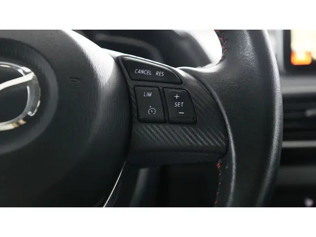 Mazda 3 2.0 120pk GT-M Line 2016 Benzine 19