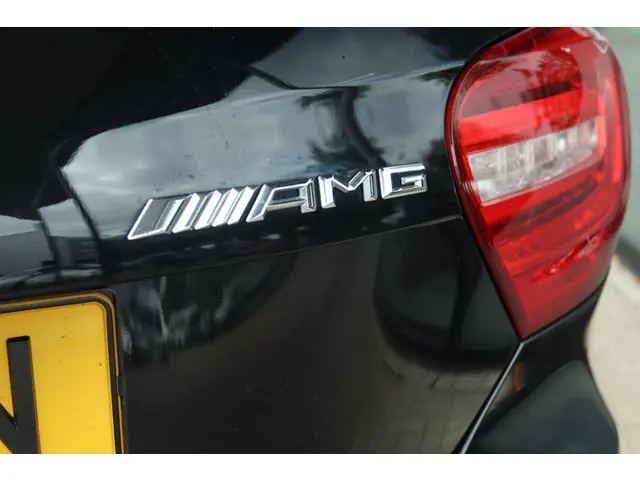 Mercedes-Benz A-Klasse AMG A45 4MATIC 2015 Benzine 36