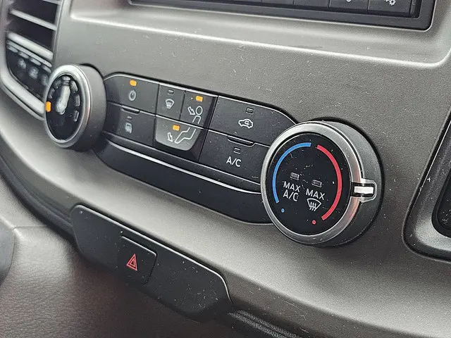 Ford Transit 300 2021 Diesel 10