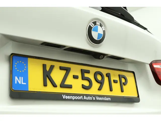 BMW X1 sDrive20i Centennial High Executive 2017 Benzine 28