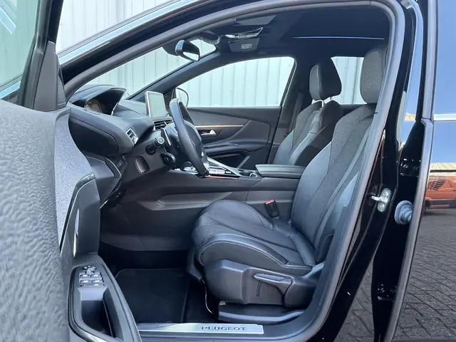 Peugeot 3008 1.6 PureTech GT Line 2020 Benzine 16